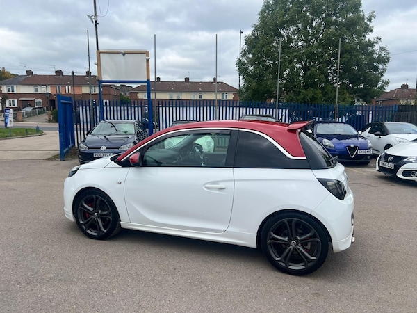 Used Vauxhall ADAM 2015 for sale - 76109475: Photo 4