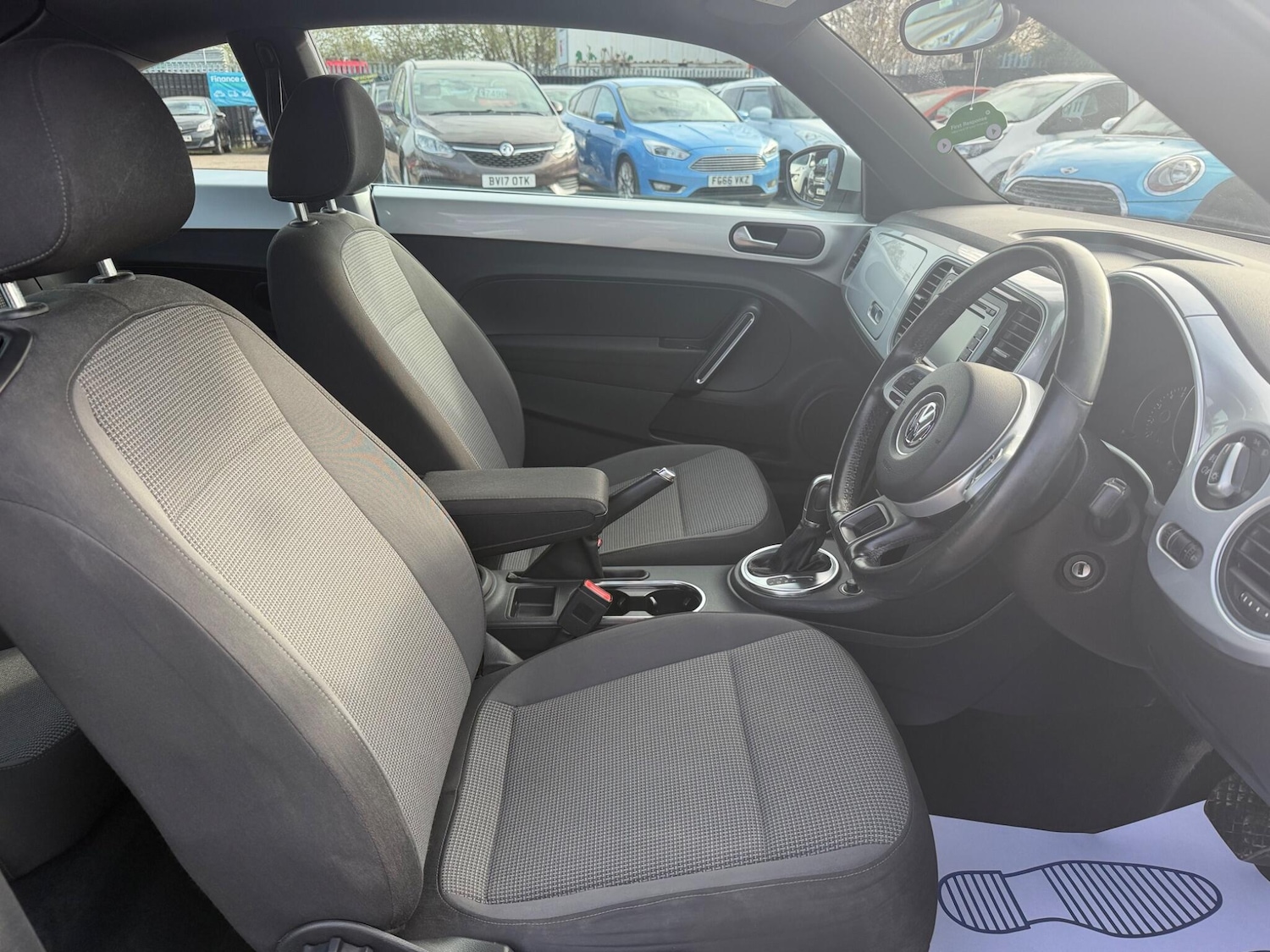 Used Volkswagen Beetle 2012 for sale - 78204741: Photo 7