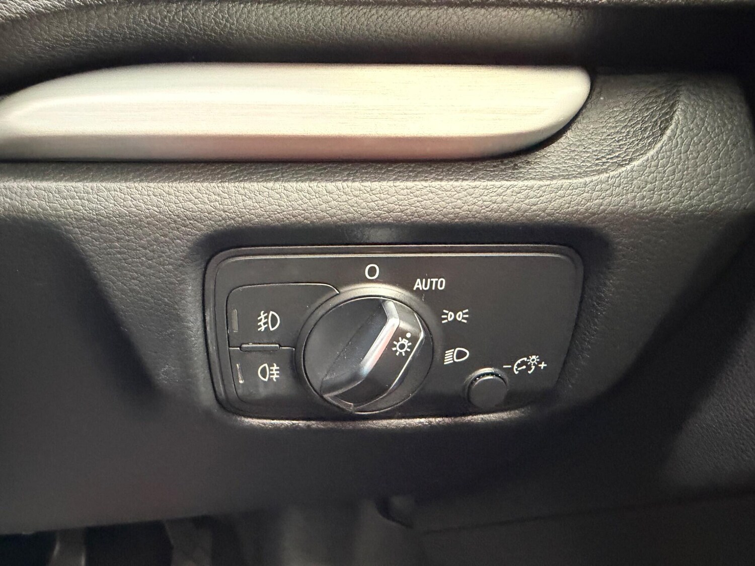 Used Audi A3 2015 for sale - 77909354: Photo 17