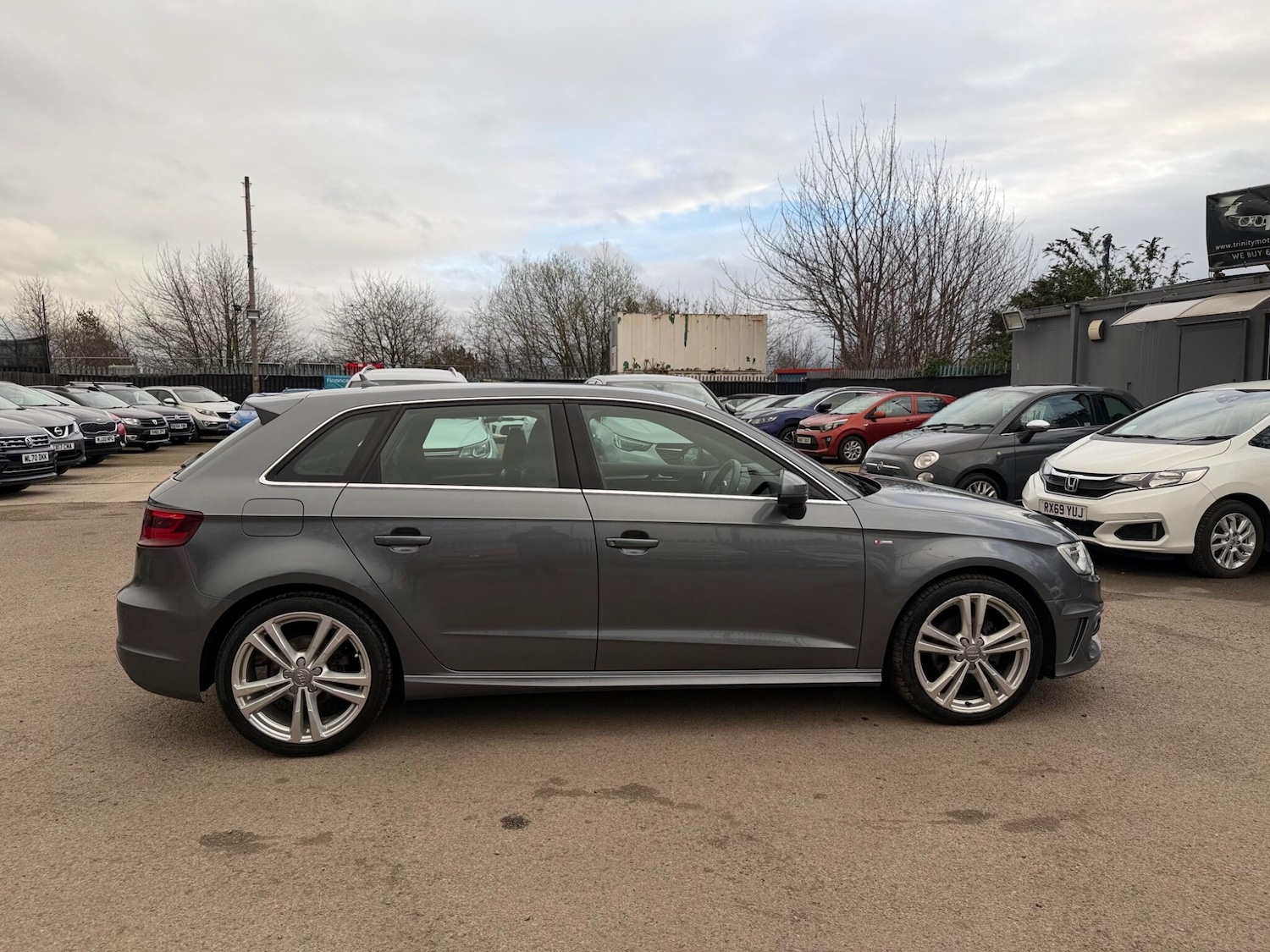 Used Audi A3 2015 for sale - 77909354: Photo 6
