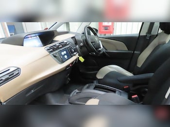 Used Citroen Grand C4 Picasso 2014 for sale - 78141604: Photo