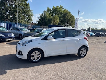 Used Hyundai i10 2015 for sale - 75464262: Photo