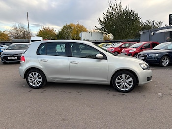 Used Volkswagen Golf 2010 for sale - 76441003: Photo