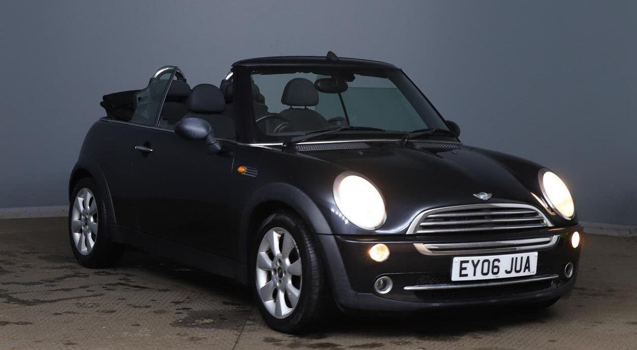 Used MINI Convertible 2006 for sale - 76527936: Photo 1
