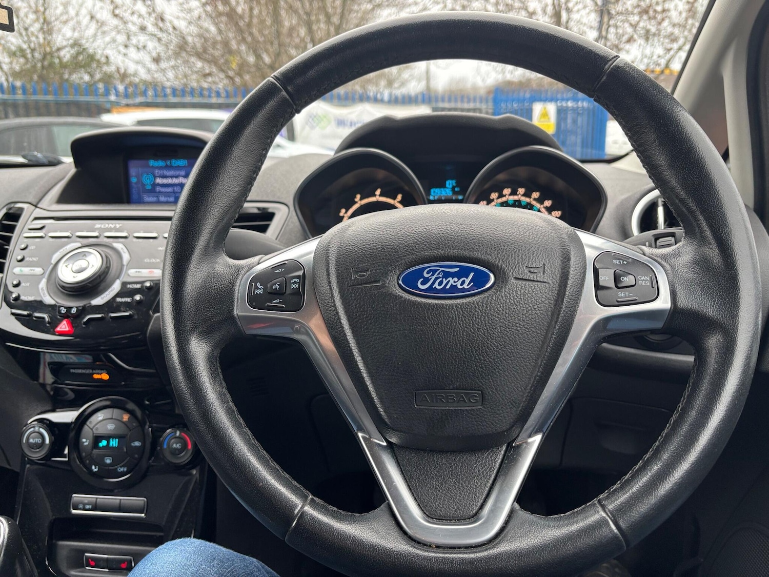 Used Ford Fiesta 2014 for sale - 77015712: Photo 13