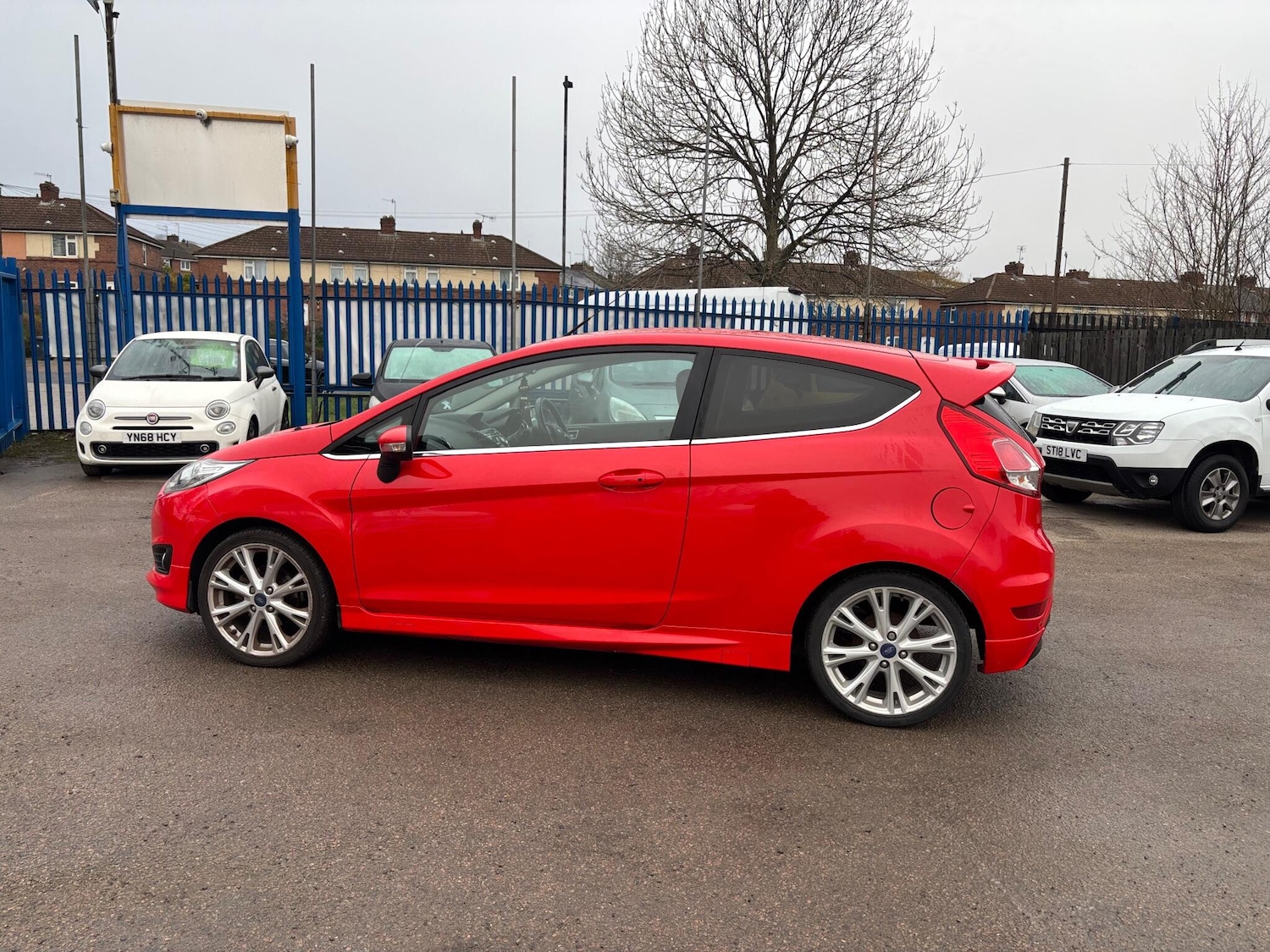 Used Ford Fiesta 2014 for sale - 77015712: Photo 4