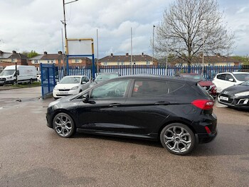 Used Ford Fiesta 2018 for sale - 78376263: Photo