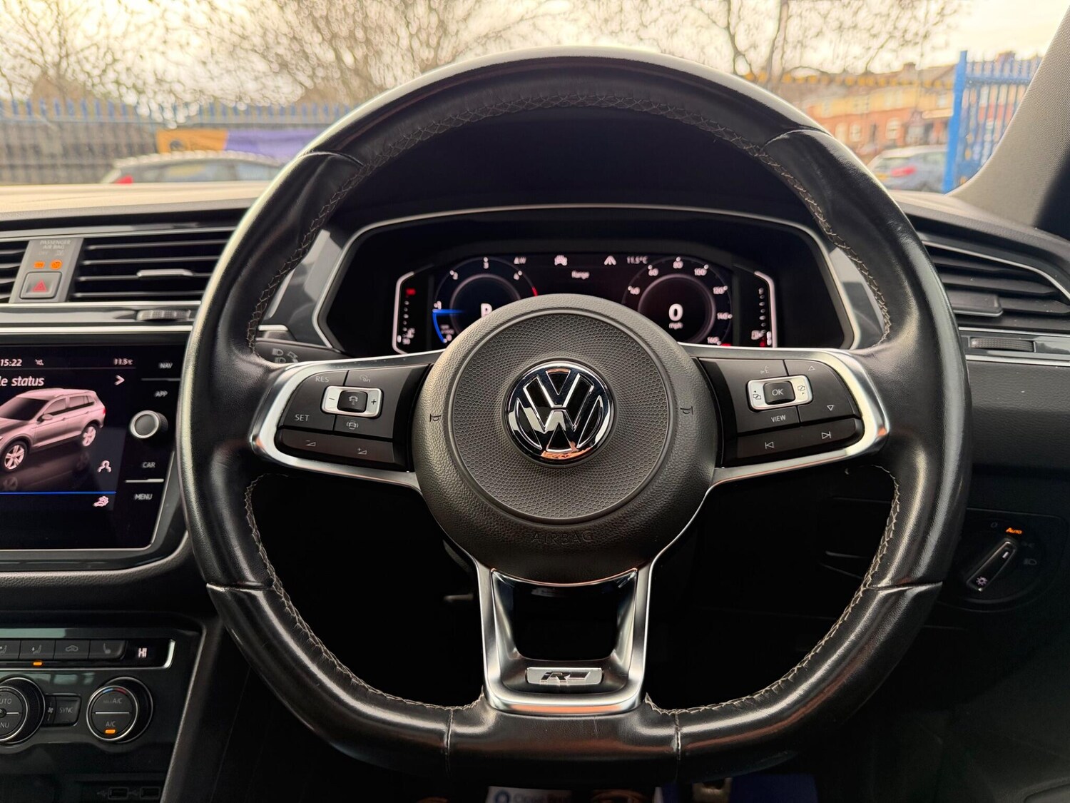 Used Volkswagen Tiguan for sale - 77754125: Photo 12