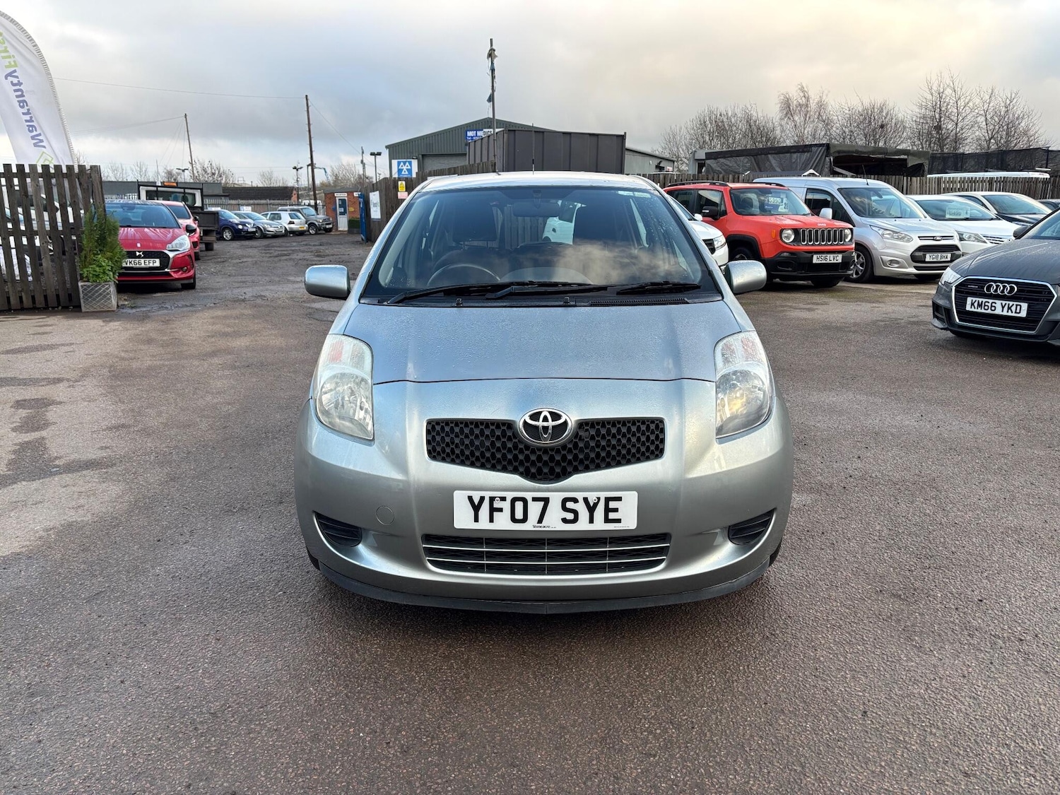 Used Toyota Yaris 2007 for sale - 77015756: Photo 2