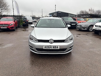 Used Volkswagen Golf 2014 for sale - 76855642: Photo
