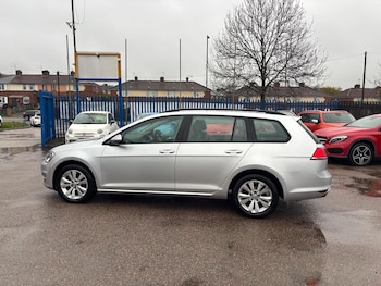 Used Volkswagen Golf 2014 for sale - 76855642: Photo