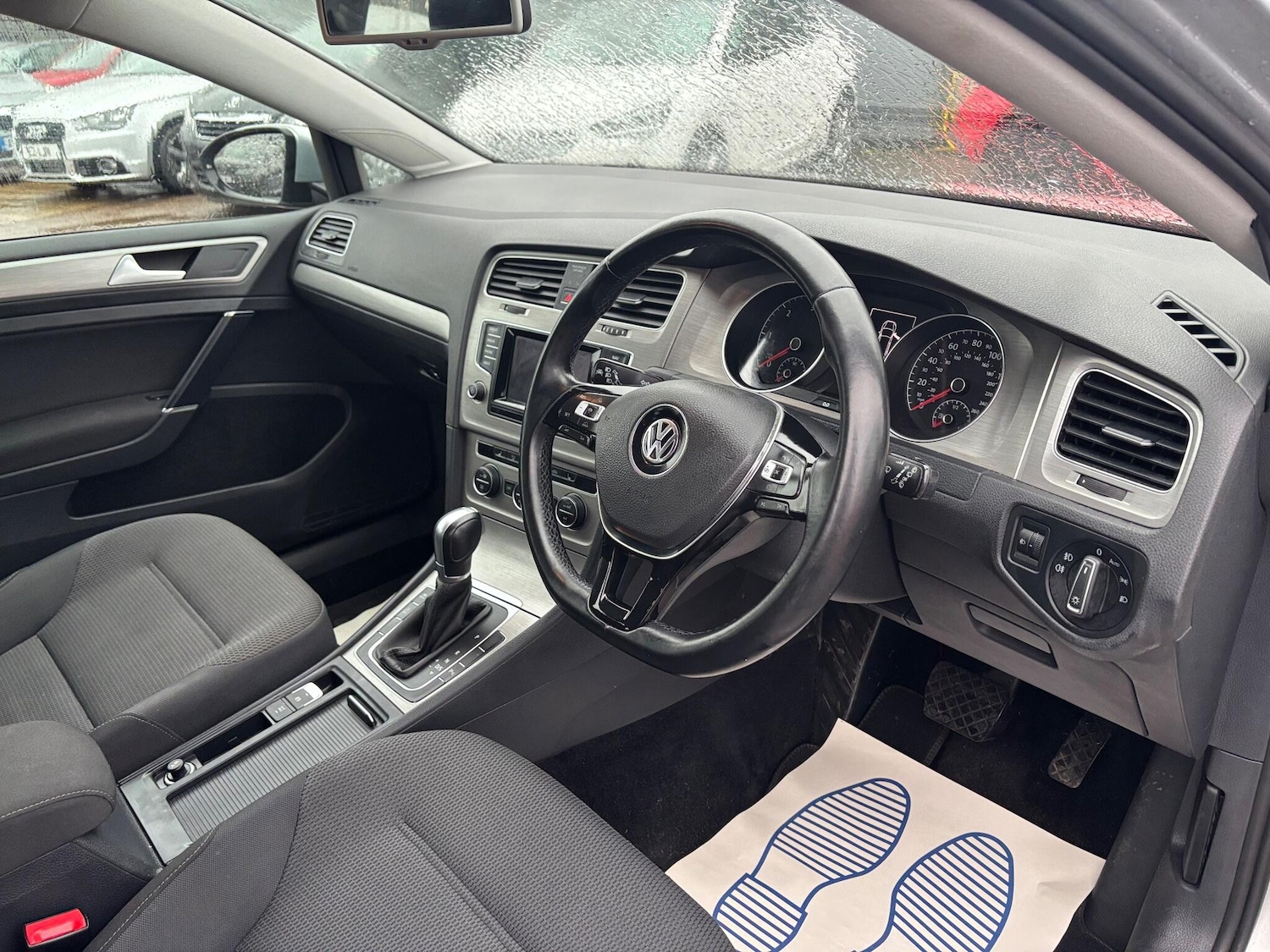 Used Volkswagen Golf 2014 for sale - 76855642: Photo 8