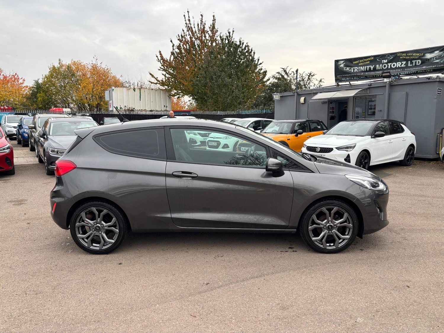 Used Ford Fiesta 2018 for sale - 76512120: Photo 2