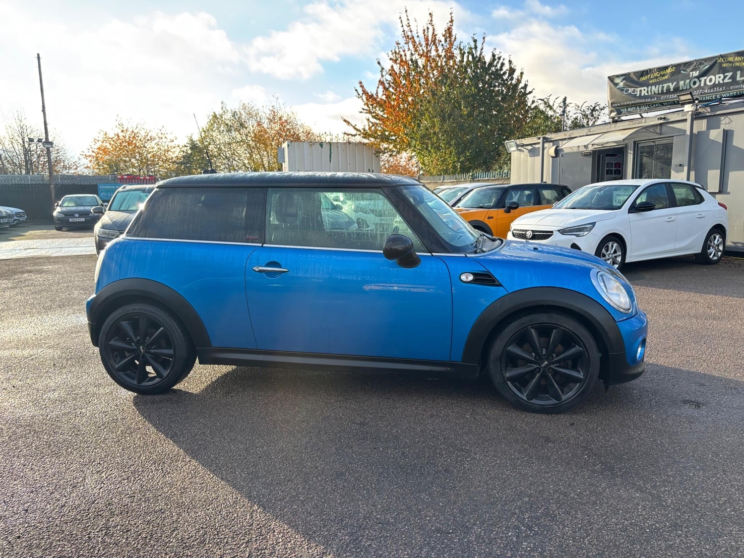 Used MINI Hatch 2011 for sale - 76522231: Photo 1