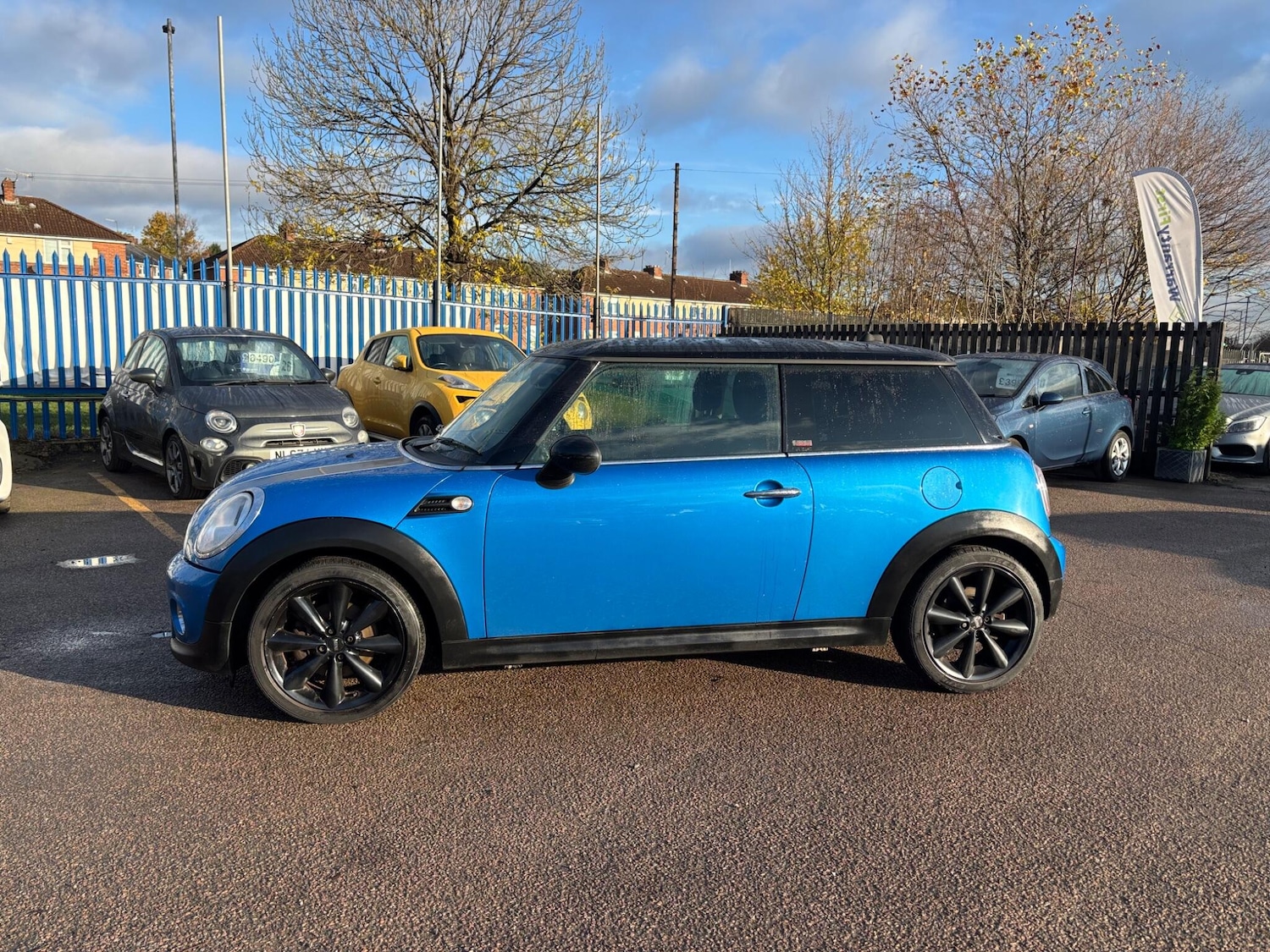 Used MINI Hatch 2011 for sale - 76522231: Photo 3