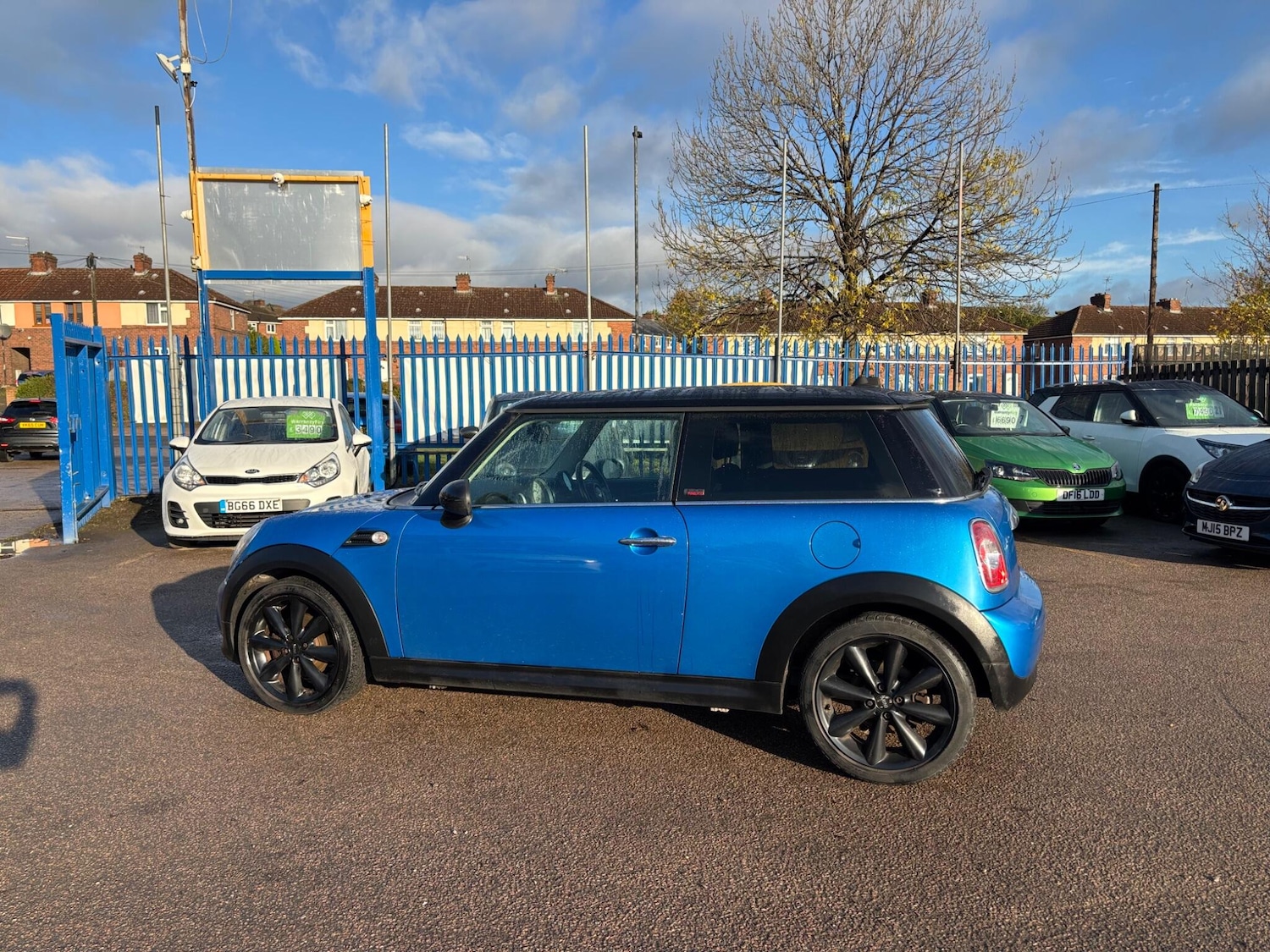 Used MINI Hatch 2011 for sale - 76522231: Photo 4