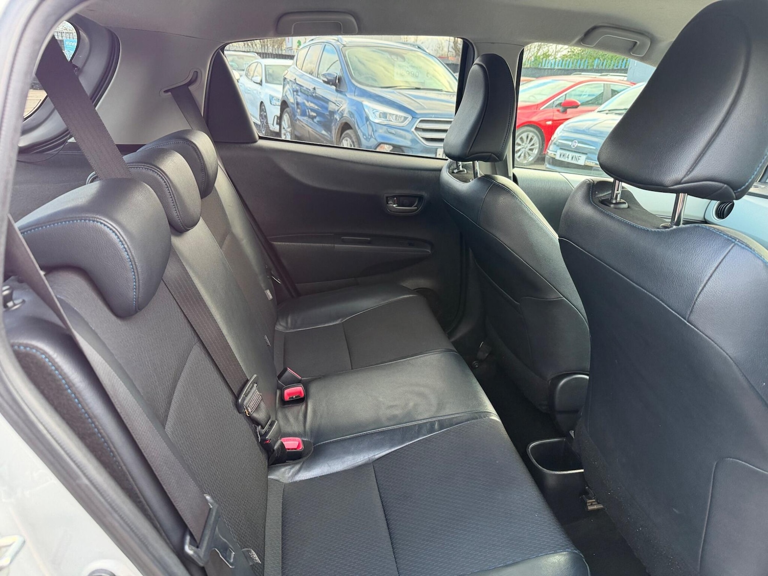 Used Toyota Yaris 2013 for sale - 77882711: Photo 12