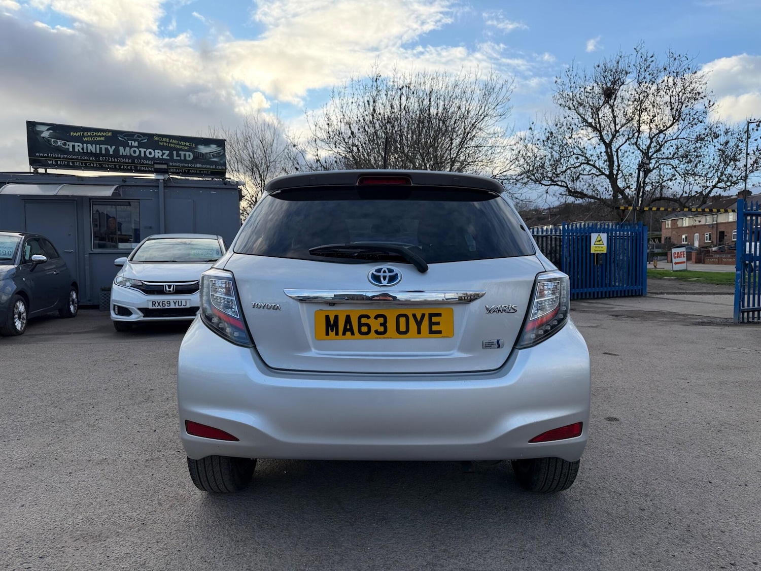 Used Toyota Yaris 2013 for sale - 77882711: Photo 5