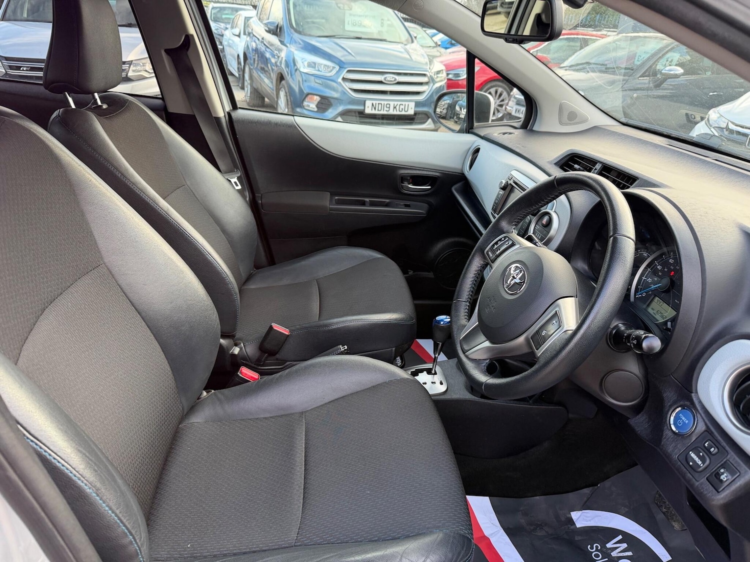 Used Toyota Yaris 2013 for sale - 77882711: Photo 8