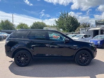 Used Land Rover Discovery Sport 2018 for sale - 75577196: Photo