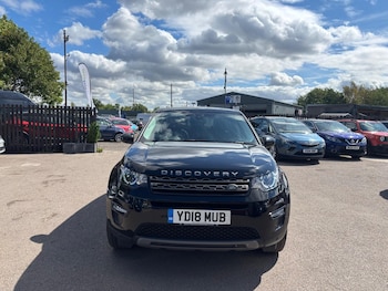 Used Land Rover Discovery Sport 2018 for sale - 75577196: Photo