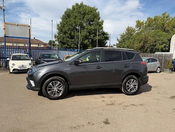 Used Toyota RAV4 2016 for sale - 79540370: Photo