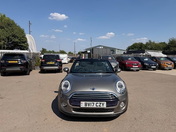 Used MINI Convertible 2017 for sale - 79181832: Photo