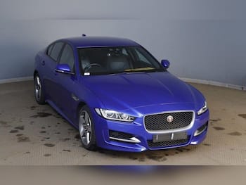 Used Jaguar XE 2018 for sale - 79657739: Photo