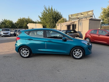 Used Ford Fiesta 2017 for sale - 79553490: Photo