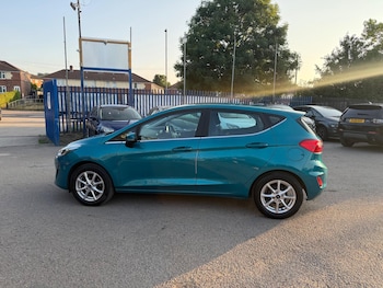 Used Ford Fiesta 2017 for sale - 79553490: Photo