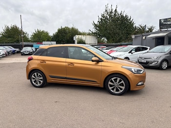 Used Hyundai i20 2016 for sale - 76020825: Photo