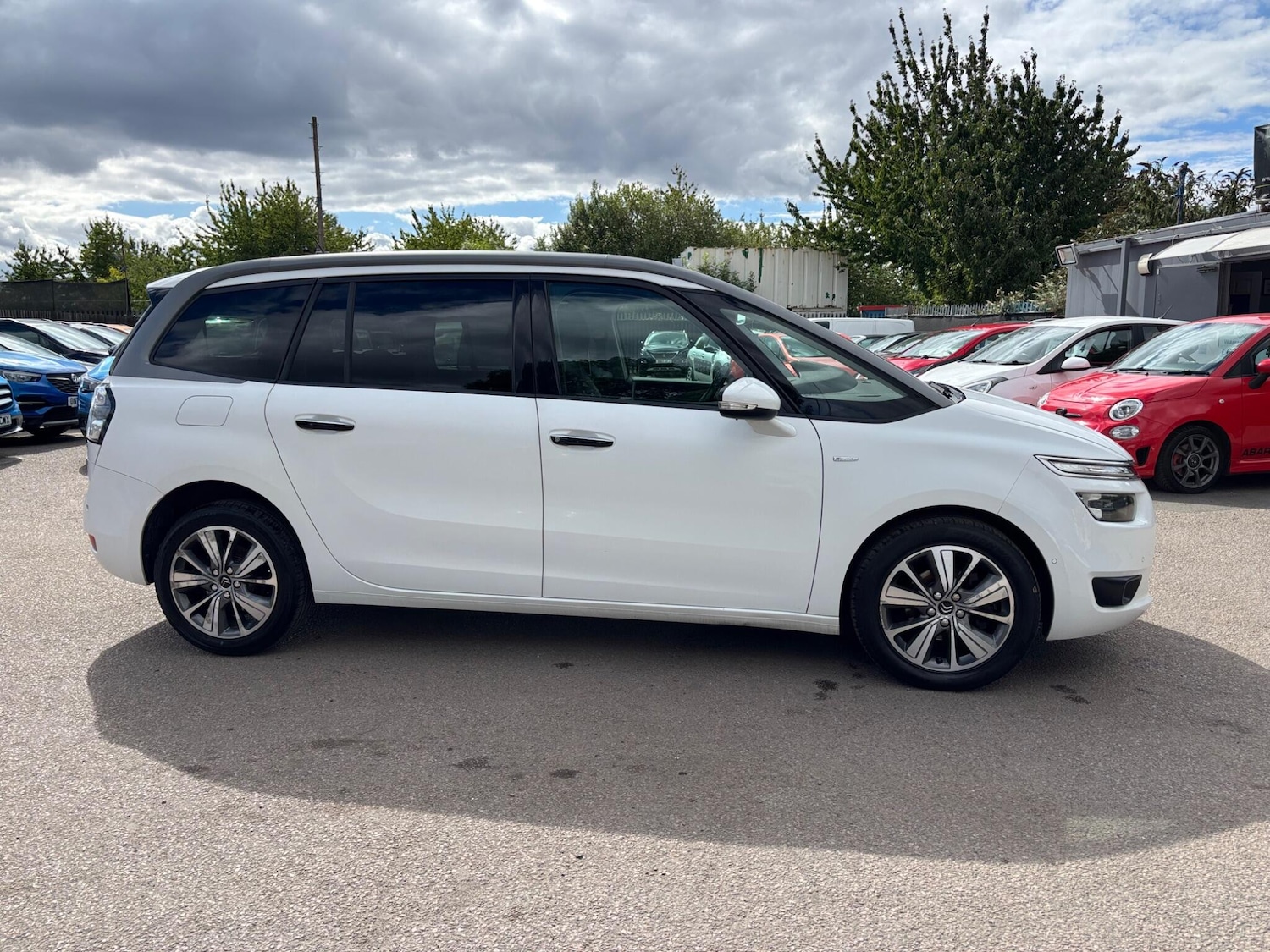 Used Citroen C4 Grand Picasso 2016 for sale - 76865519: Photo 1