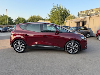 Used Renault Scenic 2017 for sale - 79181540: Photo