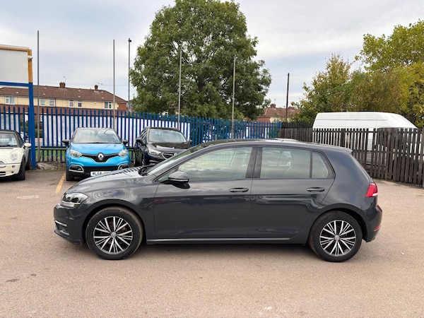 Used Volkswagen Golf 2019 for sale - 76073144: Photo 3