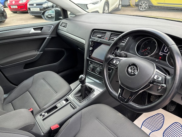 Used Volkswagen Golf 2019 for sale - 76073144: Photo 5
