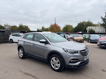 2018 (18) - 1.6 Turbo D BlueInjection SE Auto Euro 6 (s/s) 5dr