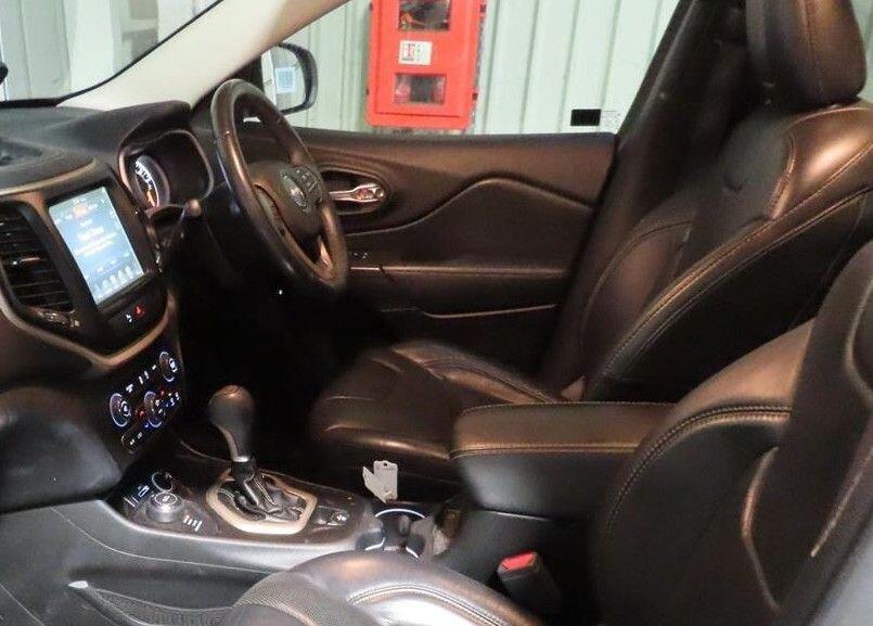 Used Jeep Cherokee for sale - 76965469: Photo 2