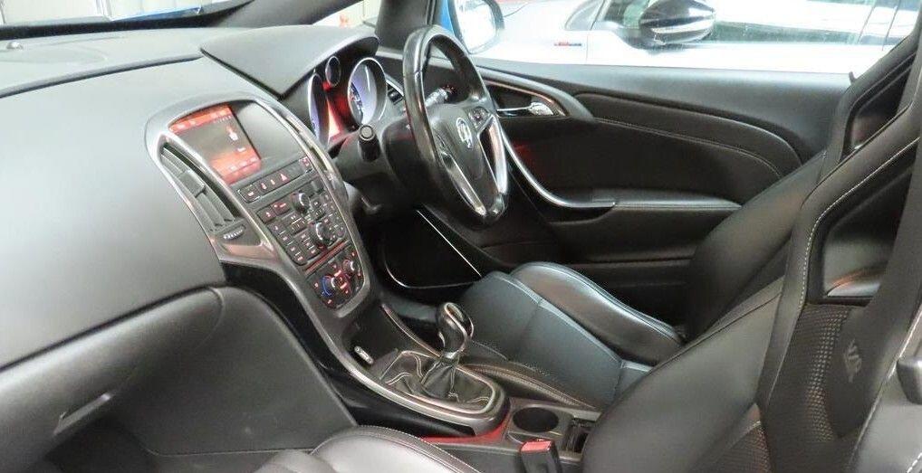 Used Vauxhall Astra GTC 2012 for sale - 77753518: Photo 2