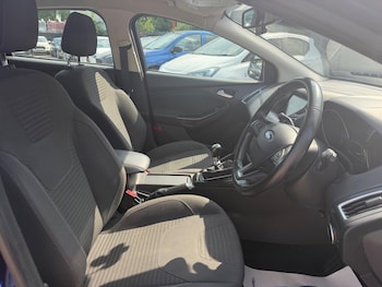 Used Ford Focus 2015 for sale - 78999931: Photo