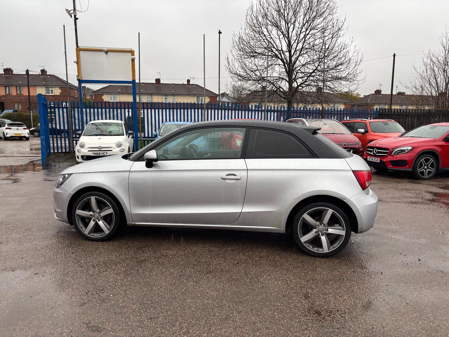 Used Audi A1 2012 for sale - 76942597: Photo 4