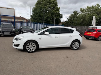 Used Vauxhall Astra 2013 for sale - 79116067: Photo