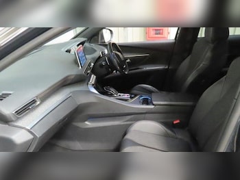 Used Peugeot 3008 2017 for sale - 75687337: Photo