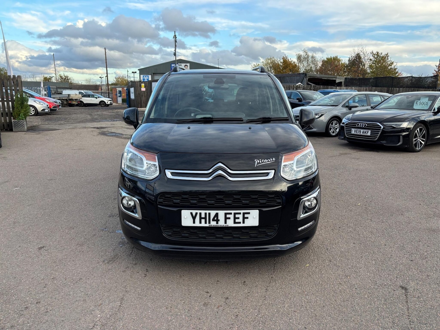 Used Citroen C3 Picasso for sale - 76440333: Photo 2