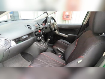Used Mazda Mazda2 2011 for sale - 75906209: Photo