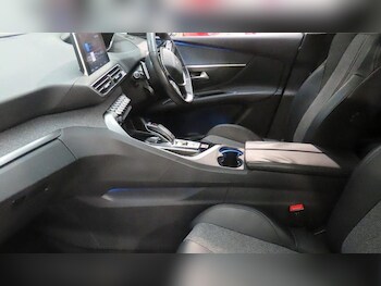 Used Peugeot 3008 2017 for sale - 77468607: Photo