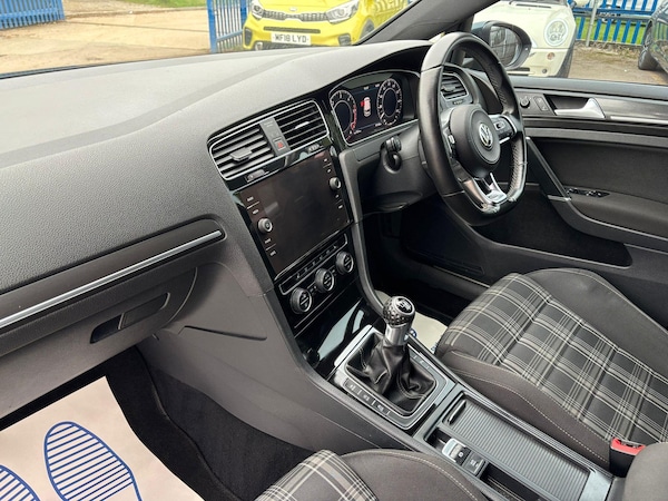 Used Volkswagen Golf 2017 for sale - 76294794: Photo 10