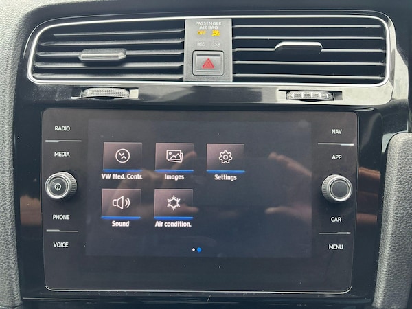 Used Volkswagen Golf 2017 for sale - 76294794: Photo 16