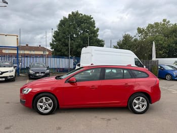 Used Volvo V60 2016 for sale - 79740588: Photo