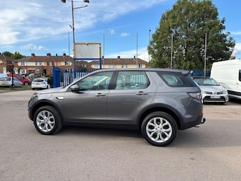 Used Land Rover Discovery Sport 2015 for sale - 75916239: Photo