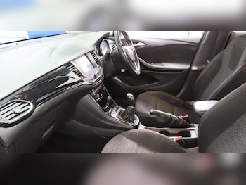 Used Vauxhall Astra 2018 for sale - 79452414: Photo